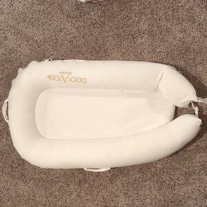 DokATot Deluxe Baby Snuggle Bed